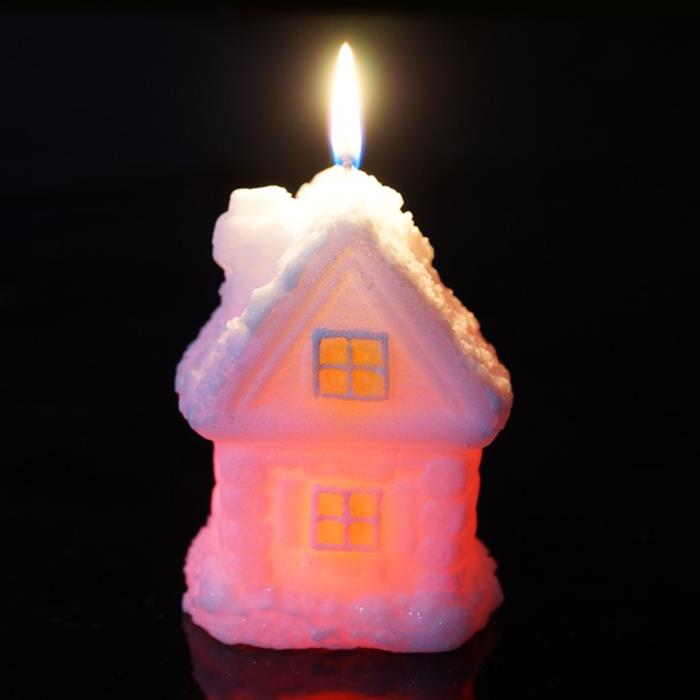 свеча мигающая Хамелеон зимний домик